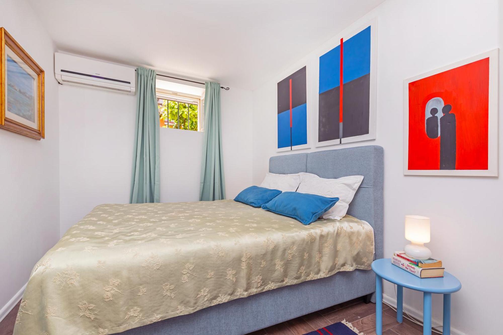 Art Gateway Apartment